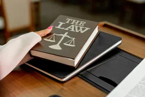Rechtsschutzversicherung Notwendigkeit: Ein Muss in der heutigen Zeit