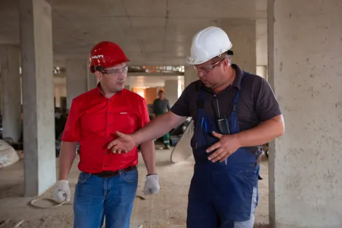 Bauarbeiter auf Baustelle